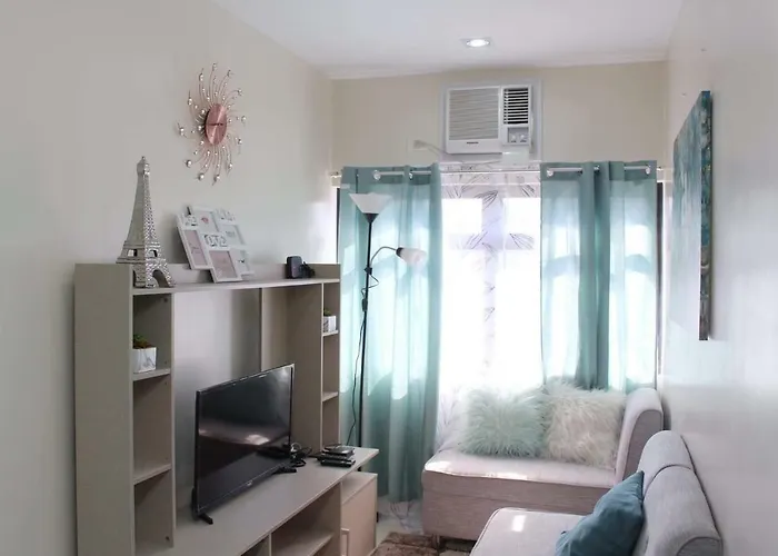 The Midpoint Residences 3*