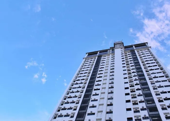 The Midpoint Residences 3* Mandaue City